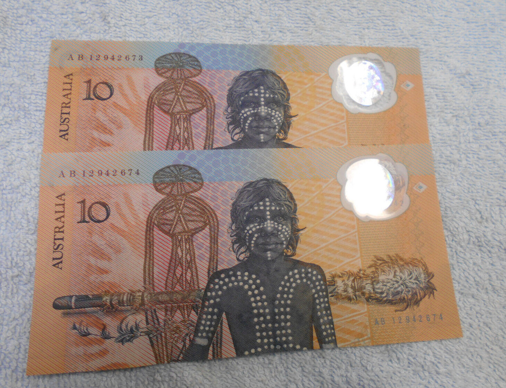#T66.  CONSECUTIVE  PAIR  $10 POLYMER 1988  ABORIGINAL  NOTES  #AB 12942673 & 4