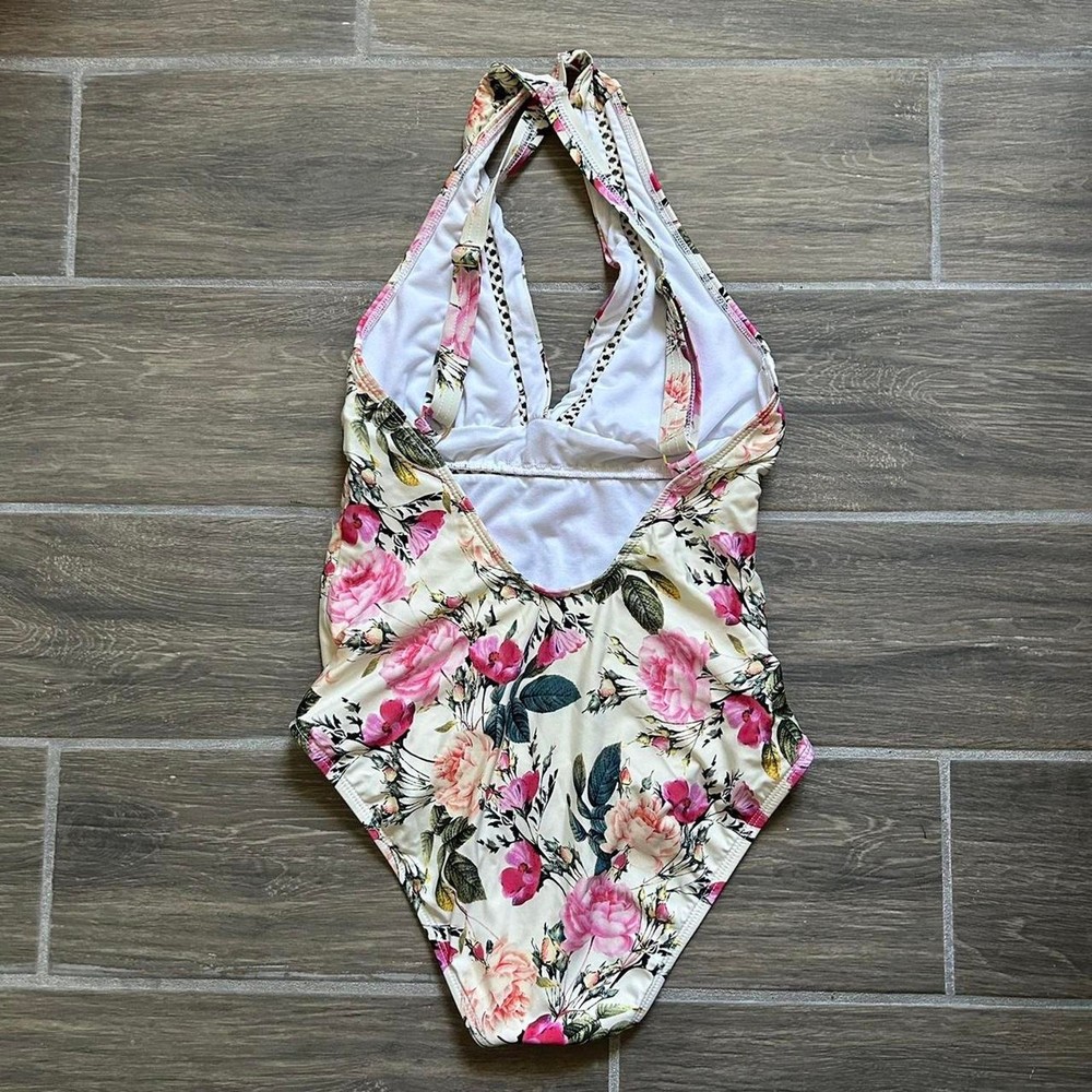Floral print halter neck one