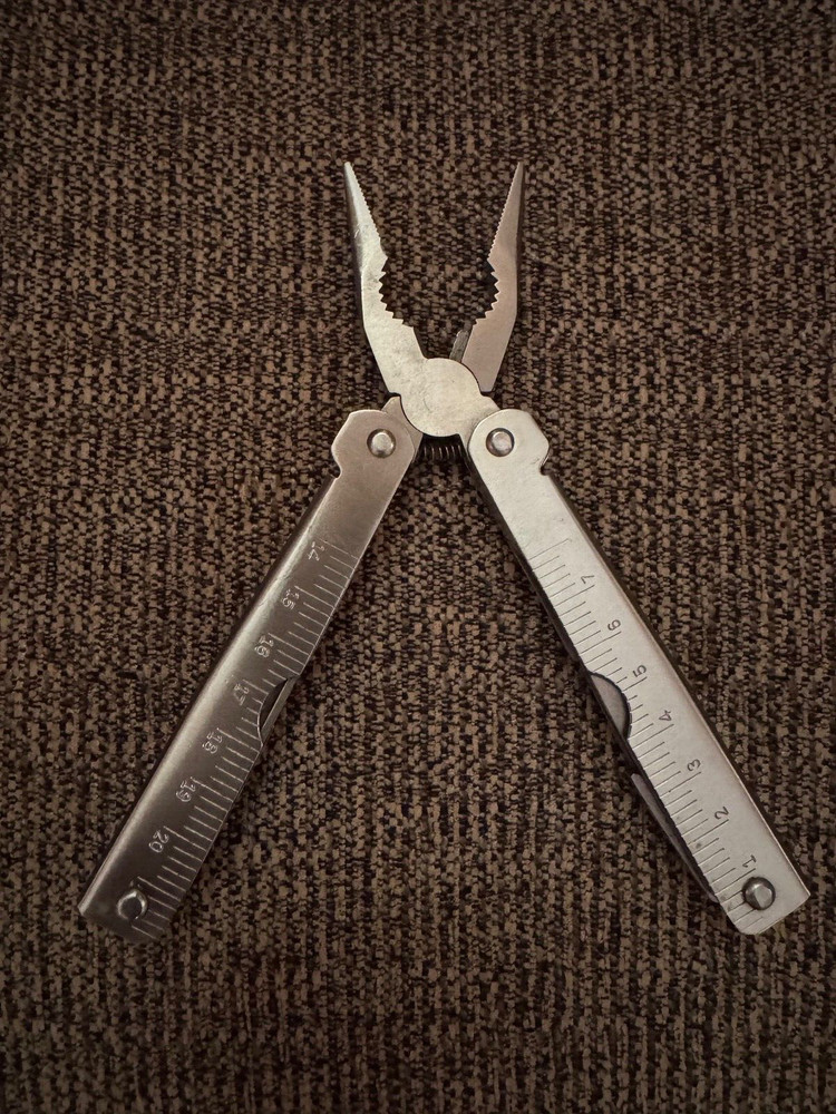 Snap-on Multipurpose Tool and Case