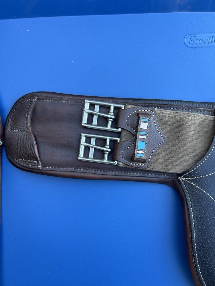 Voltaire Design Stud Girth Brown 24”