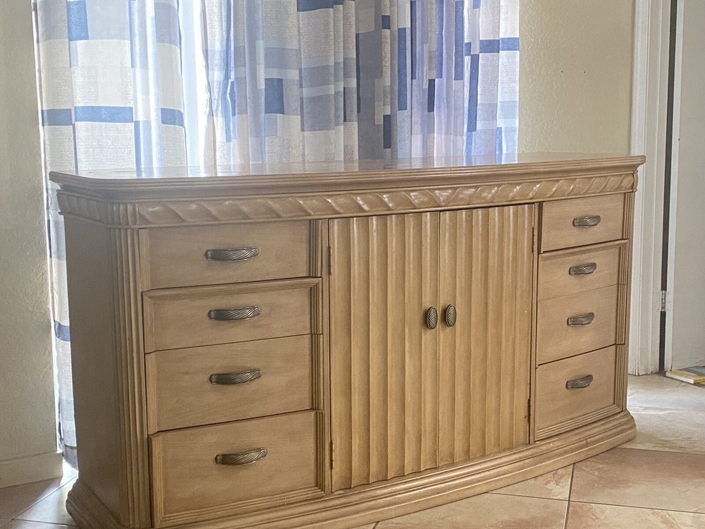 dressing table And Mirror