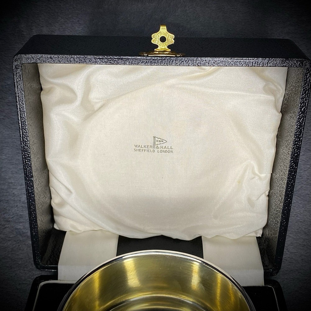 Walker & Hall Silver Plated Bowl & Spoon Set Gilt Interior Boxed
