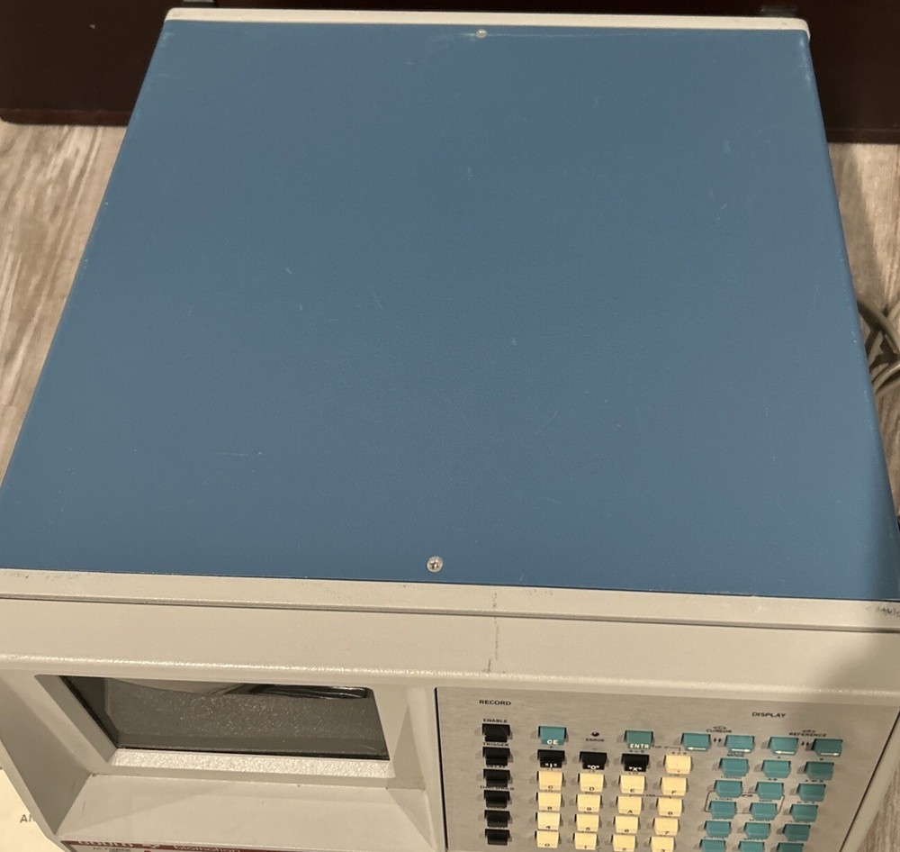 Gould Biomation K100-D Digital Logic Analyzer, Error Flashing, Powers On