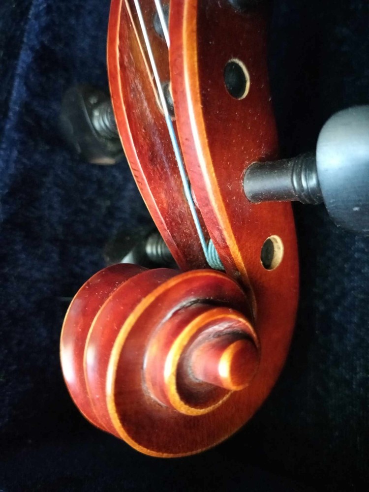 Franz Hoffmann Maestro Violin 1/2 Size Toshira shaped Case Backpack 2 Bows