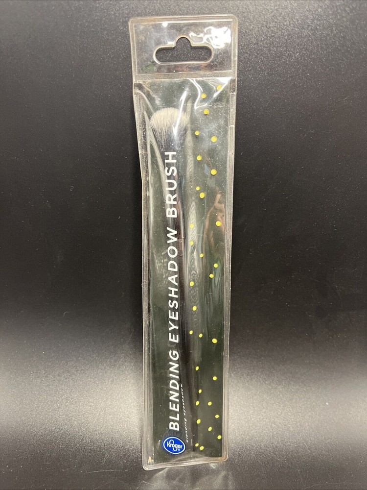 Kroger Blending Eyeshadow Brush #30787