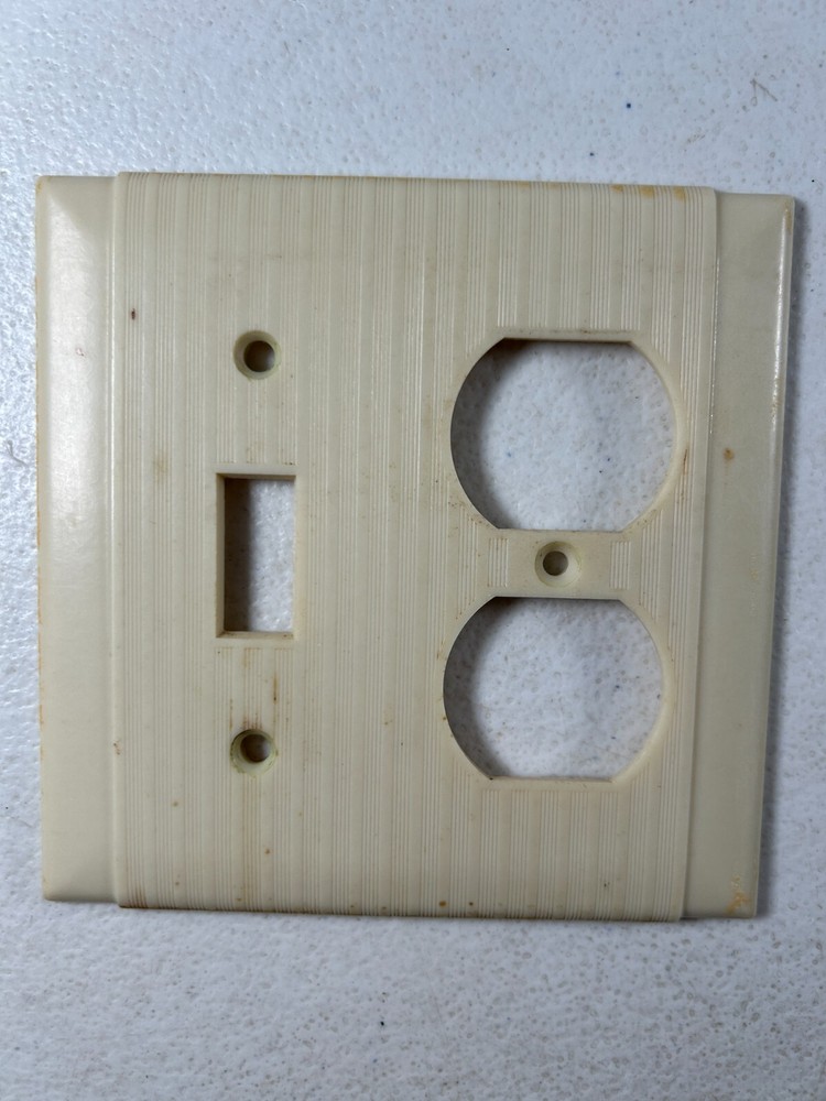 Vintage Ivory Plastic Ribbed Switchplate Light Switch & Duplex Plug In Cover