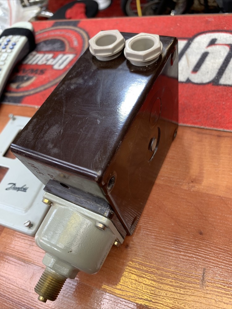 Danfoss Differential Pressure Switch RT 112 Rt112 17-5191