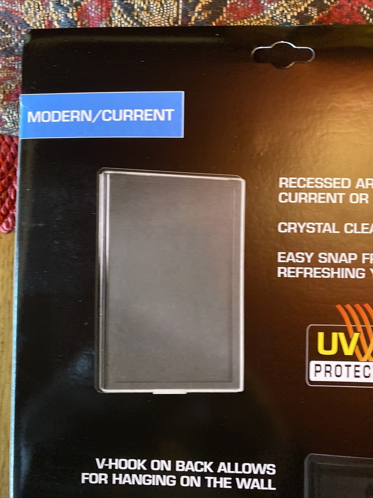 BCW Comic Book Holder UV Showcase CURRENT Wall Mount Display Case Frame Modern