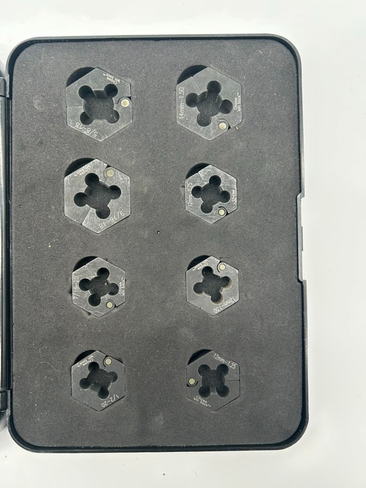 Sav-A-Stud Plus Metric & SAE Wrap Around Die Set Rethreader Wheel Thread Chaser