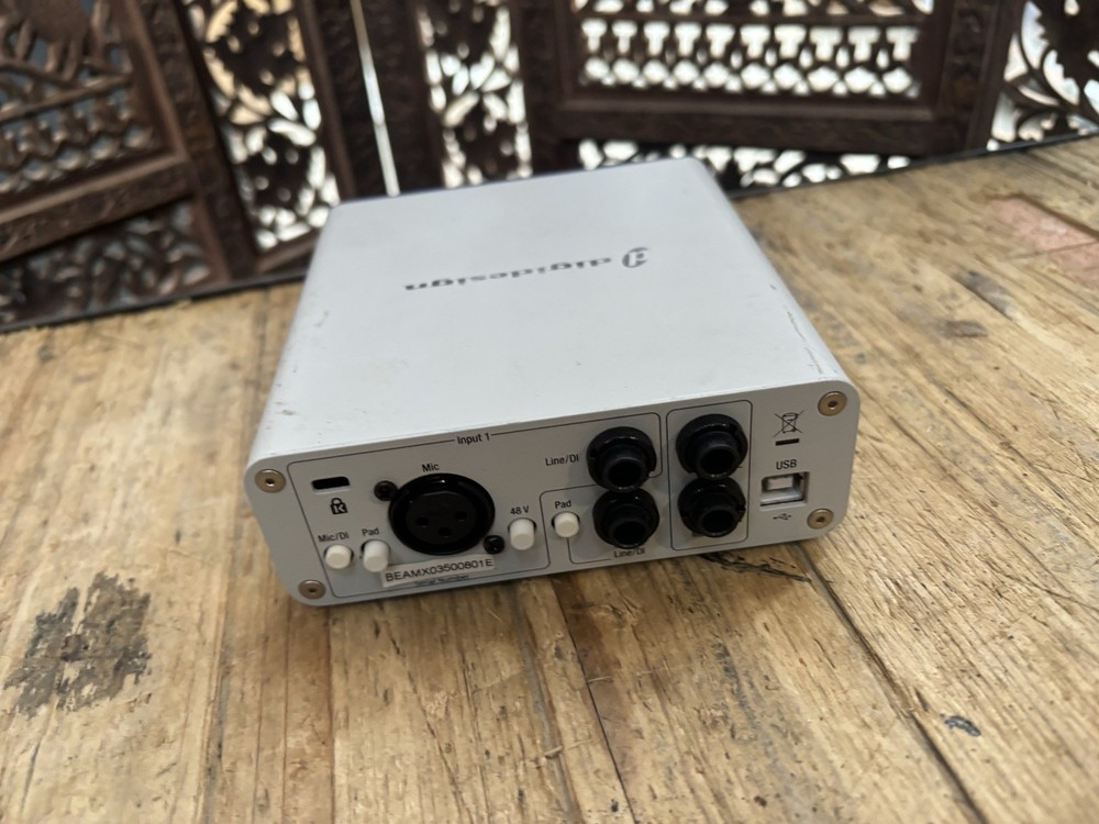 Digidesign Mbox 2 Mini 2-Channel USB Audio Interface w/ 24-bit 48kHz Resolution