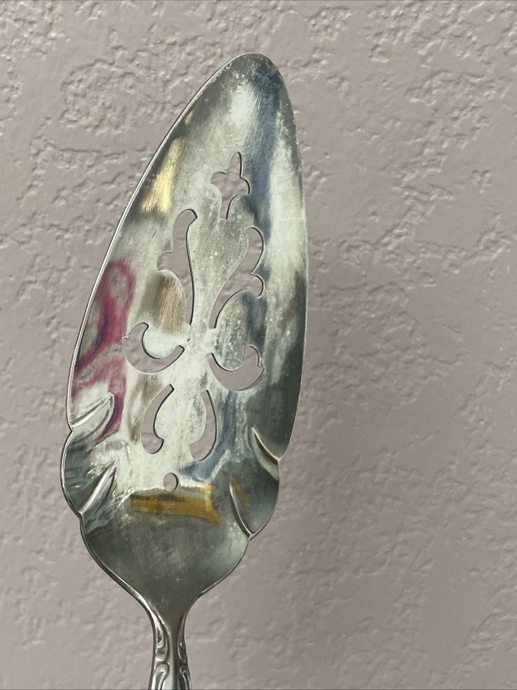 Cake Pie Server International Silverplate Needs Polished