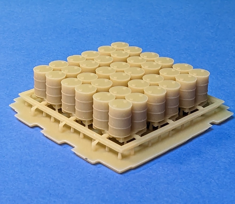 HO Scale Pallets with 55 Gallon Drums