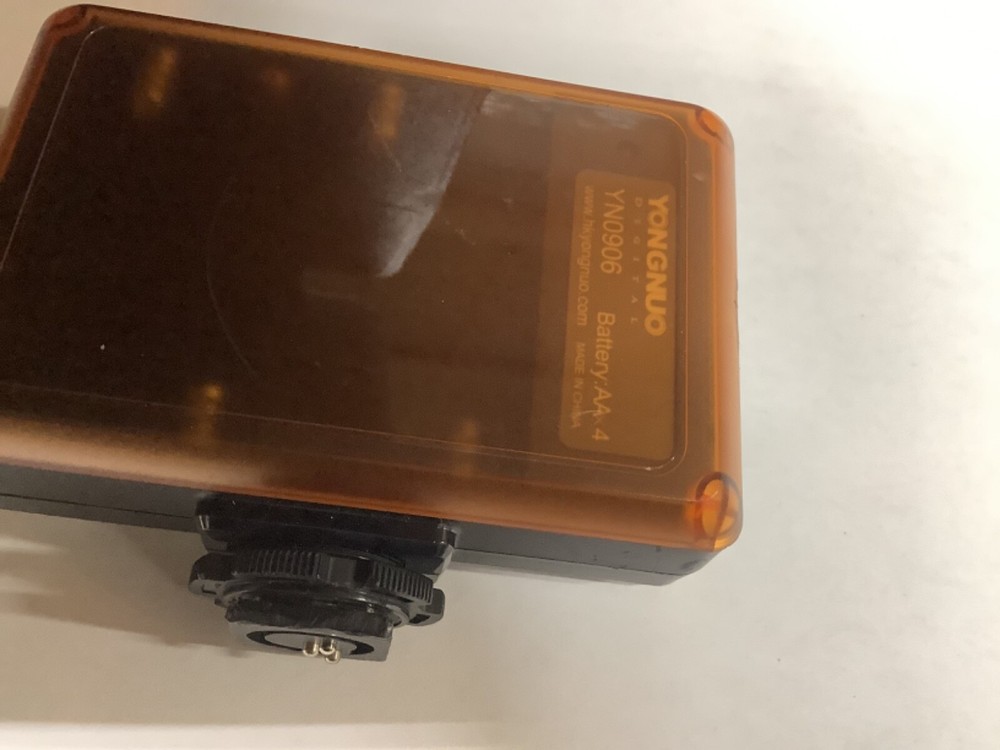 YONGNUO YN0906 Digital Light