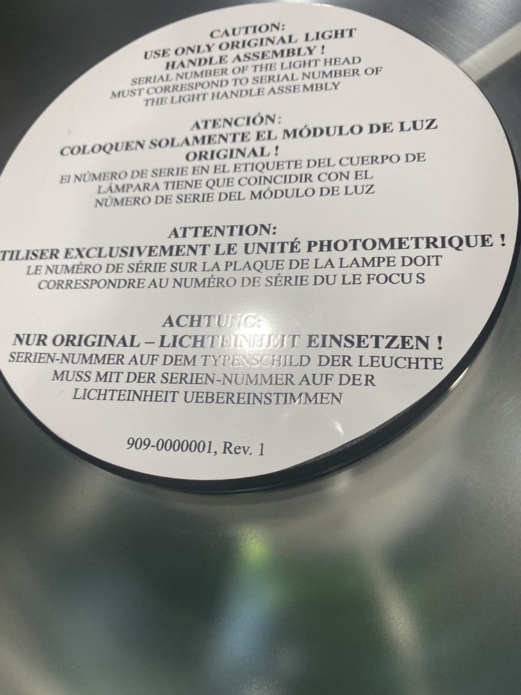 Stryker Visum 600 Light Head Camera Ready, Cardinal