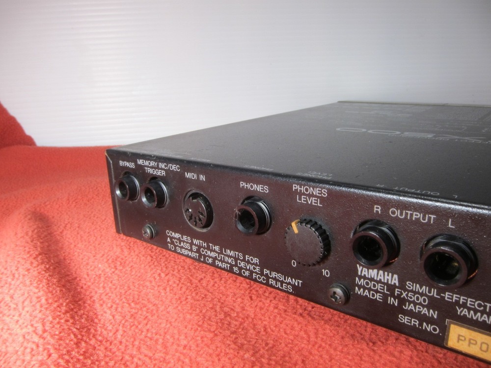 Yamaha Multi Effects Processor FX500 Guitar Effect w/ AC Adapter / Fast Shipping