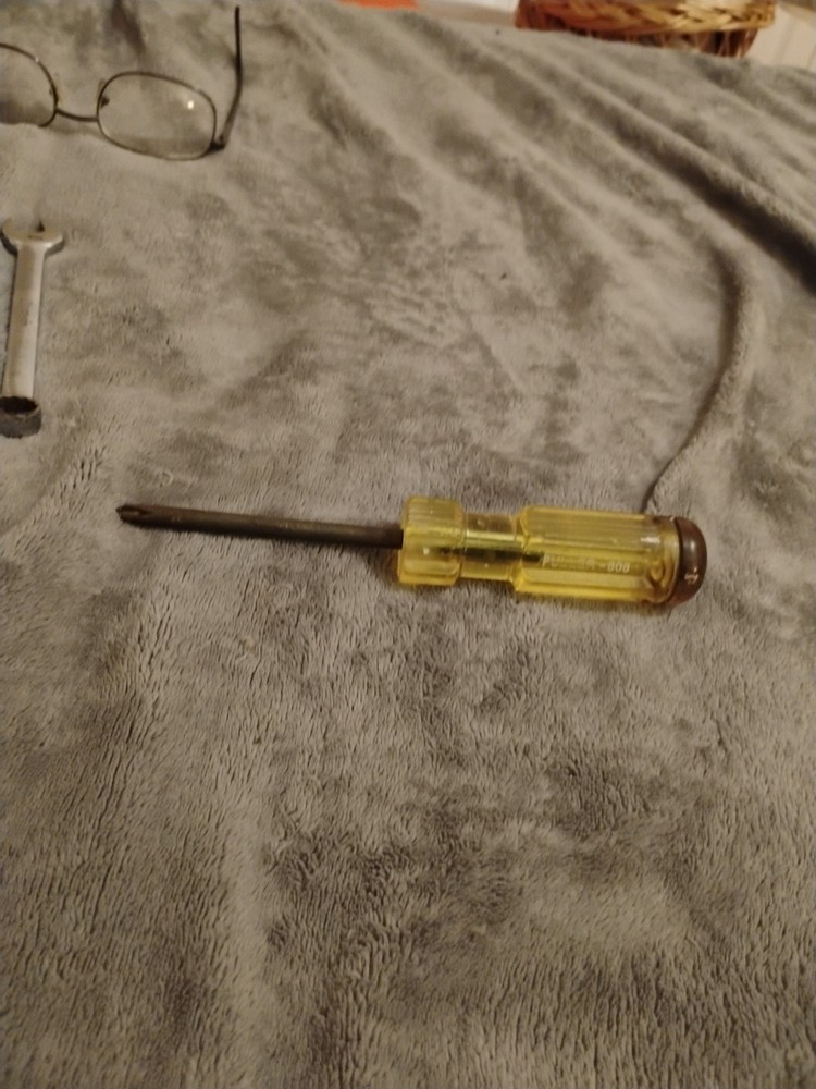 VINTAGE FULLER PHILLIPS SCREWDRIVER #808