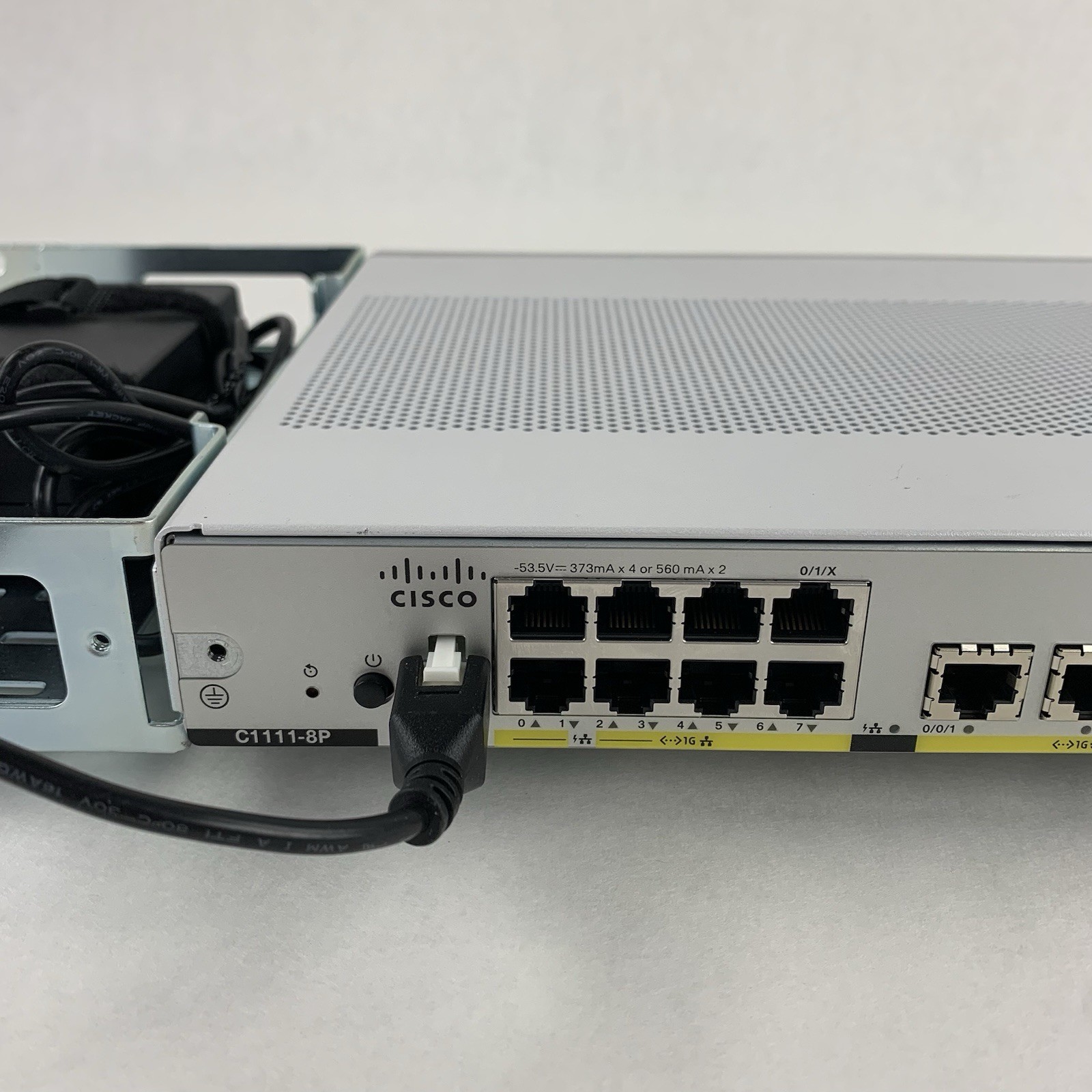 Cisco C1111-8P Series Integrated Services Router w/ AC Adapter and Mount