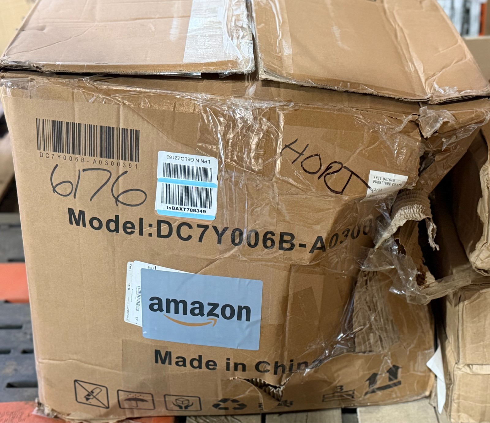 KISLOT Upholstered Barrel Side Dining Chair with Casters, Milk