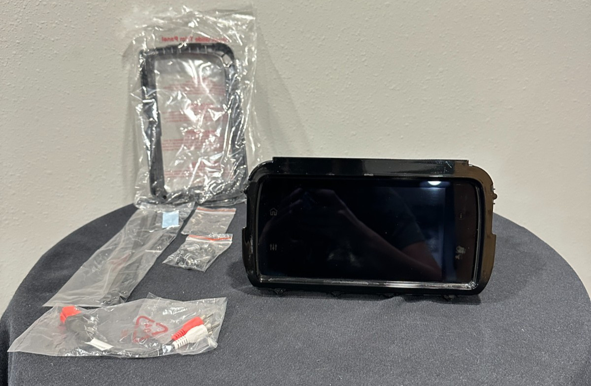 Harley Davidson 6.5 GTS Touchscreen Bluetooth BOOM Radio Infotainment - 76000779