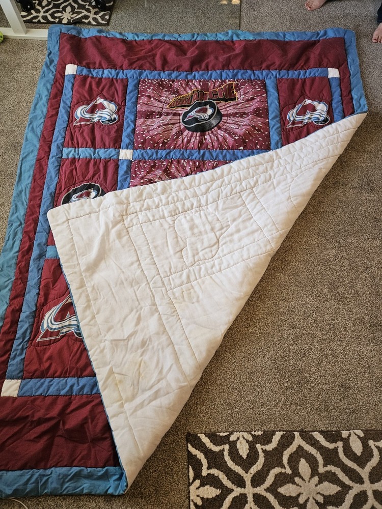 Colorado Avalanch Twin Bed Comforter