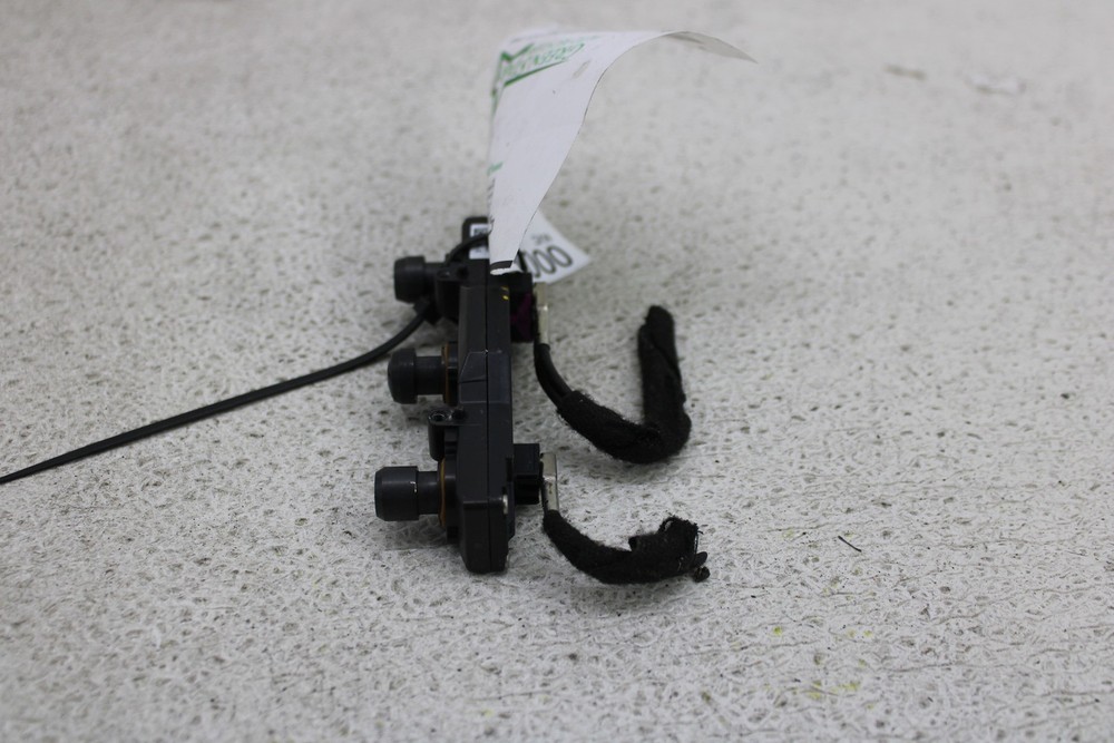 2017-2020 TESLA S Camera/projector WINDSHIELD MOUNTED CAMERA