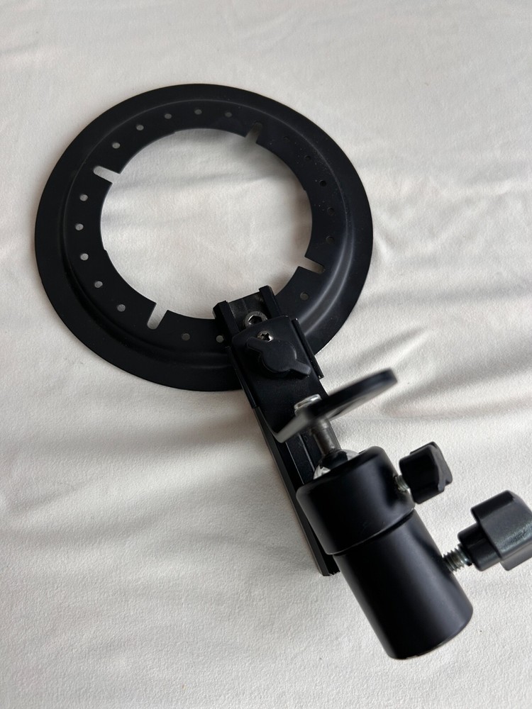 Flash Soft box w/ Hot shoe mount-24"square with relective & soft white-foldable