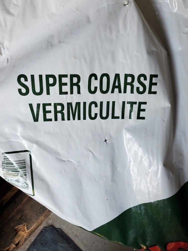 Super Coarse Vermiculite - 6 Cups