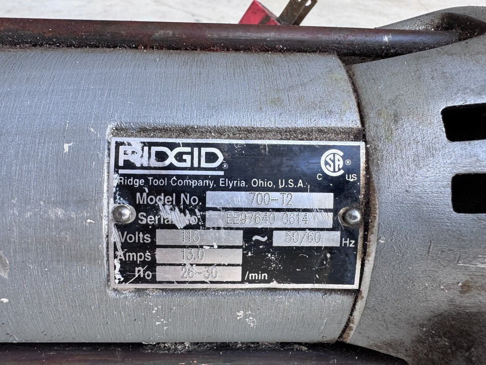 Ridgid 700-T2 Power Drive Pipe Threader Electric Handheld Threading Machine