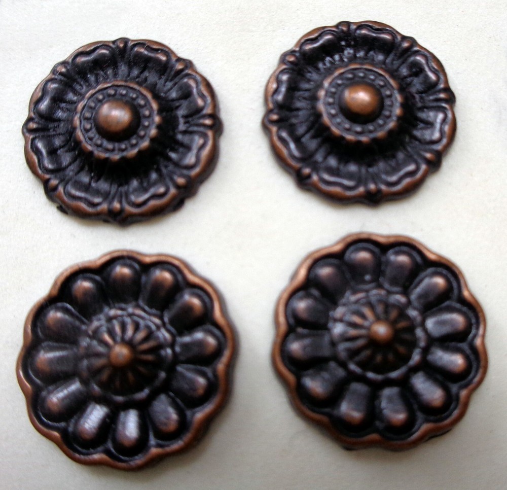 6 Bronze Brads