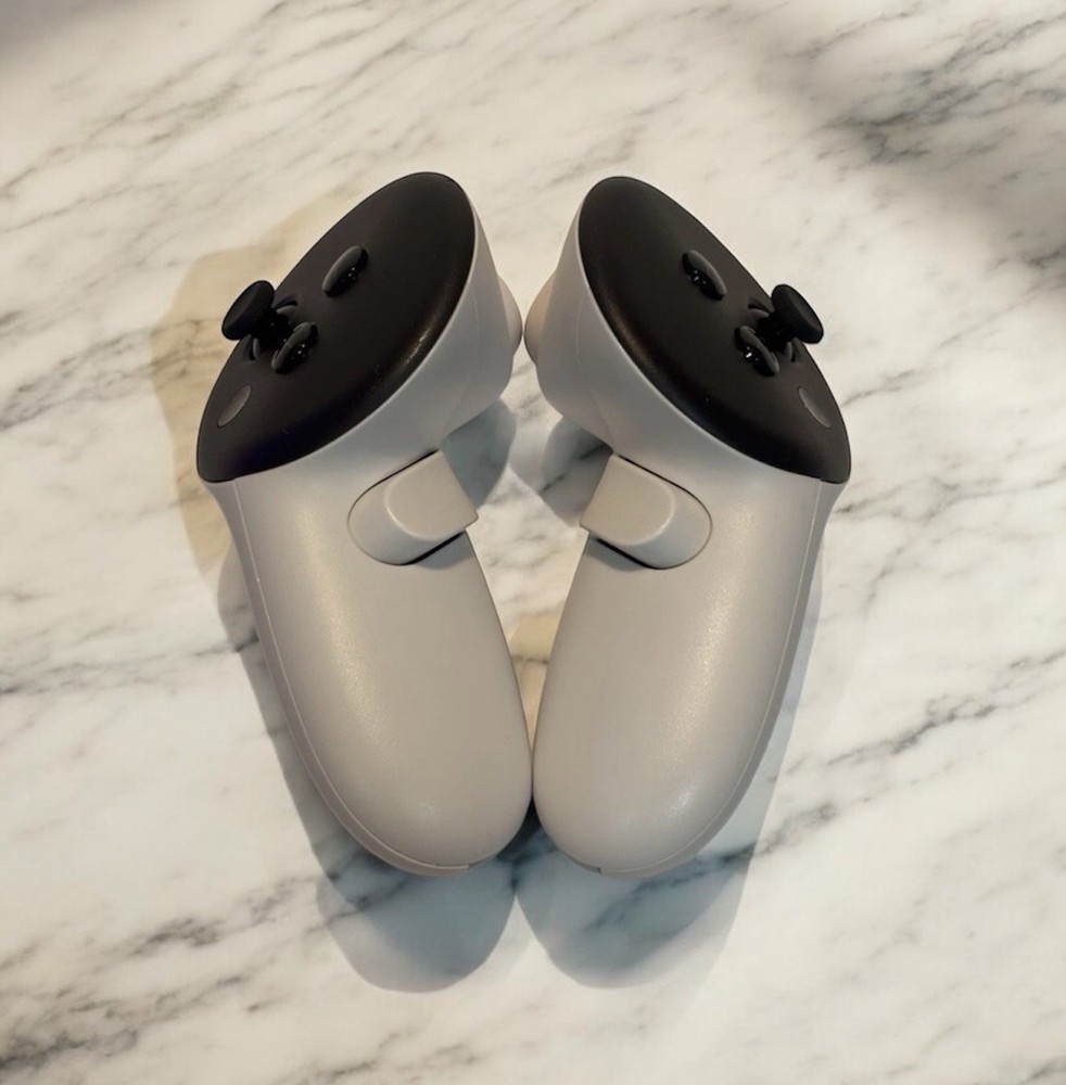 Meta Quest 3/3S Left And Right Controllers ONLY * Excellent *