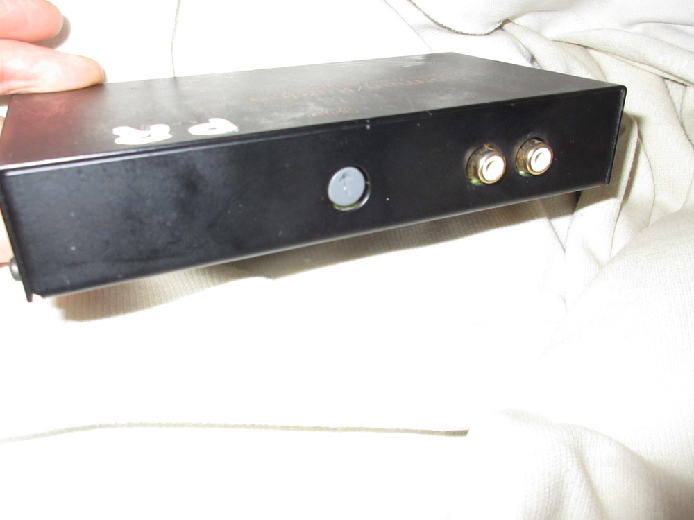 Harman/Kardon Square Wave Generator For Portable Testing Battery-Powered Signal
