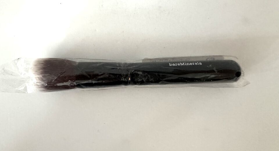 Bareminerals Soft Focus Face Brush NIP