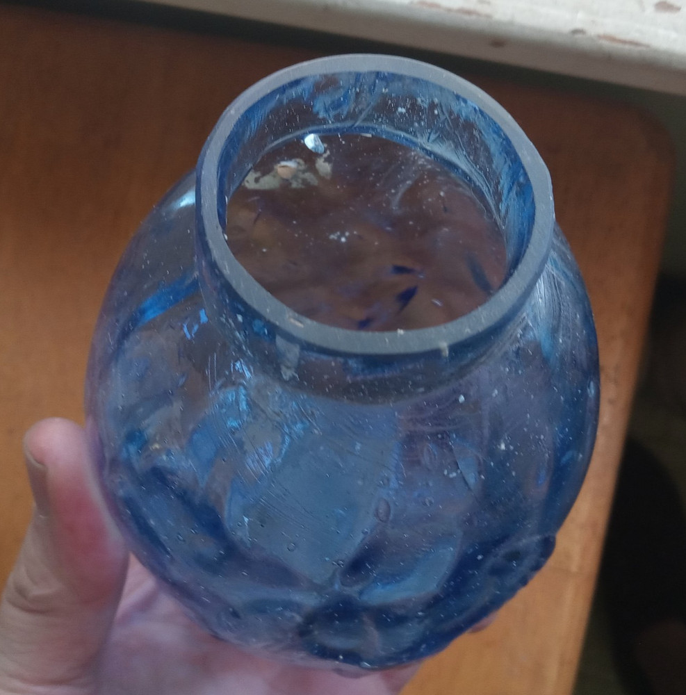 EAGLE EMB PRETTY BLUE DIAMOND OPTIC PATTERN SNUFF BOTTLE