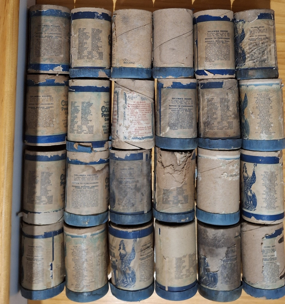 24 EMPTY ORIGINAL COLUMBIA TWO MINUTE CYLINDER RECORD BOXES - POOR CONDITION