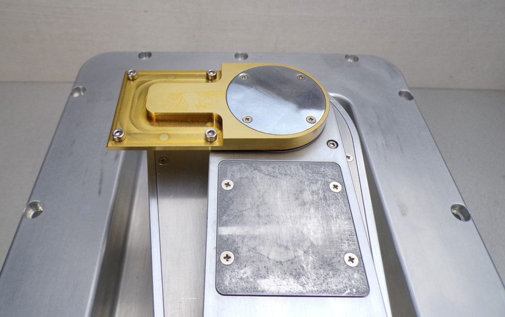 MECS Robot UTV430 and Controller UTC 100 *sold as-is