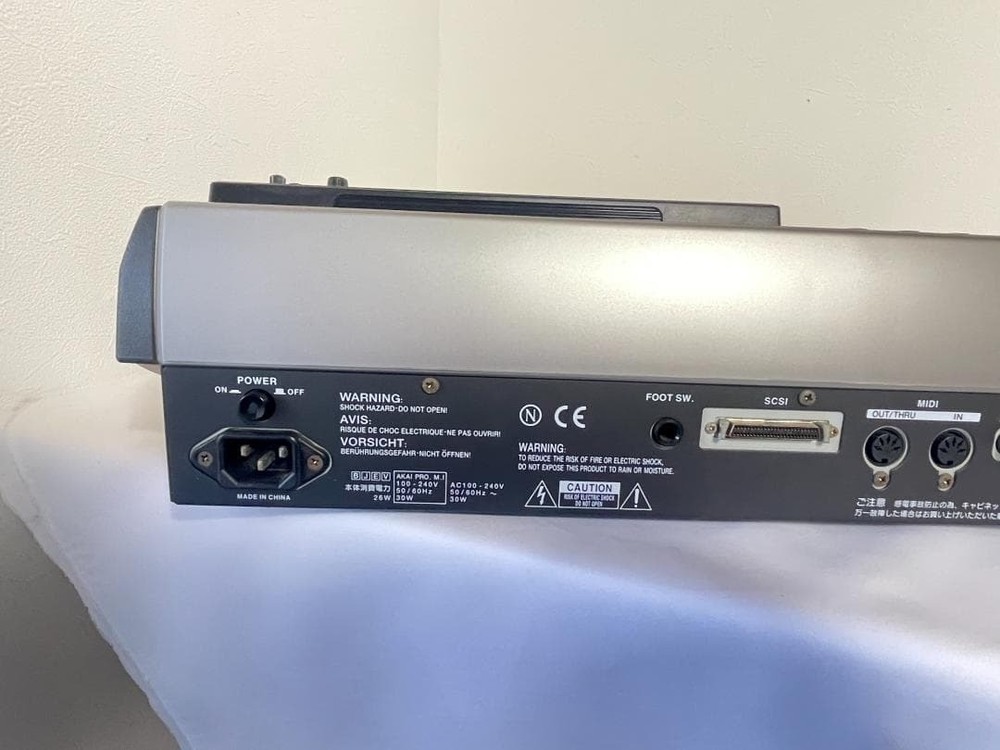 AKAI Professional&Digital Personal Studio DPS16