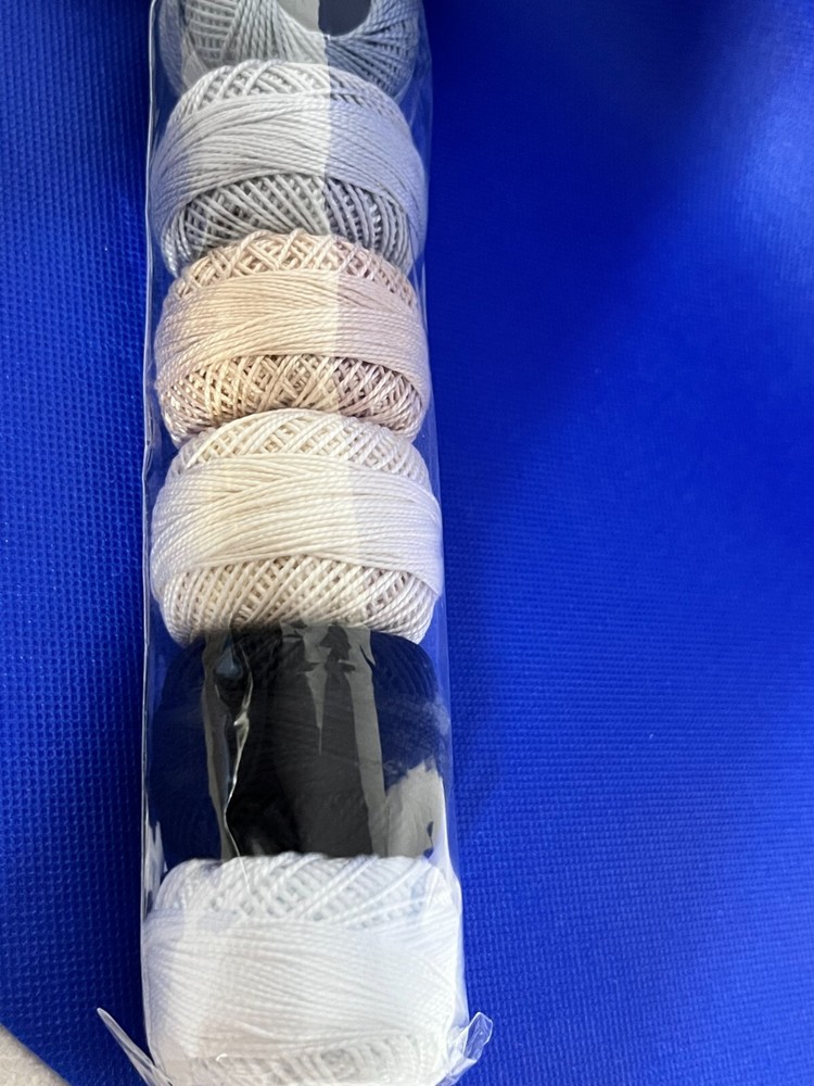 Presencia America 8 wt, Neutral Thread Sampler