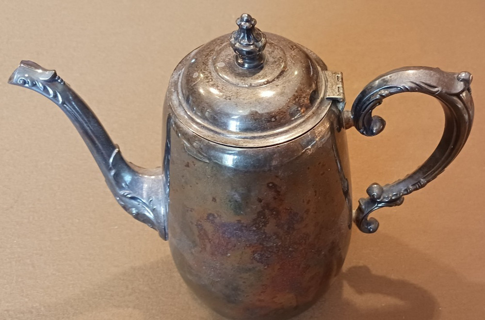 WM Rogers Silverplate Set Tea/Coffee Pot Creamer & Sugar Bowl with lid