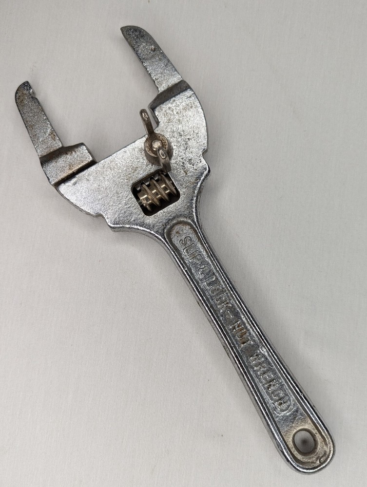 Thumbscrew Adjustable Wing-Nut Locking Slip & Lock Plumbers Wrench