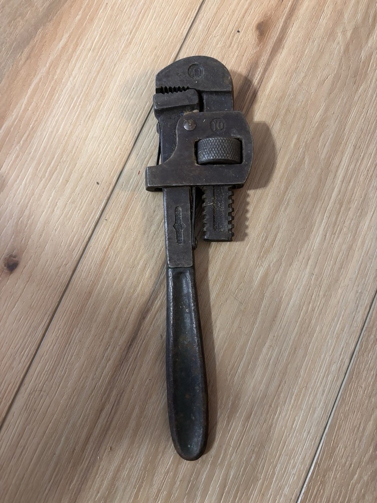 Vintage Stillson #10 Pipe Wrench