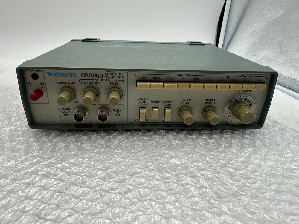 Tektronix CFG250 Function Generator 2MHz- Powers On- Not Fully Tested