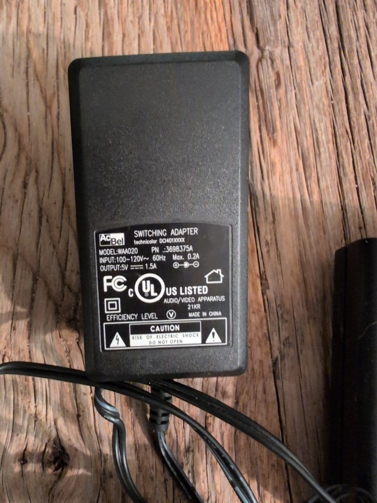 Time Warner Cable TWC Digital Adapter Unit HDMI DCI401TWC2 with AC Adapter