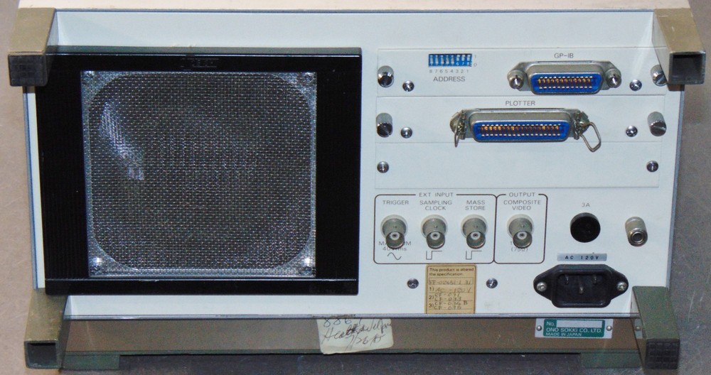 ONO SOKKI CF-300 PORTABLE FFT ANALYZER