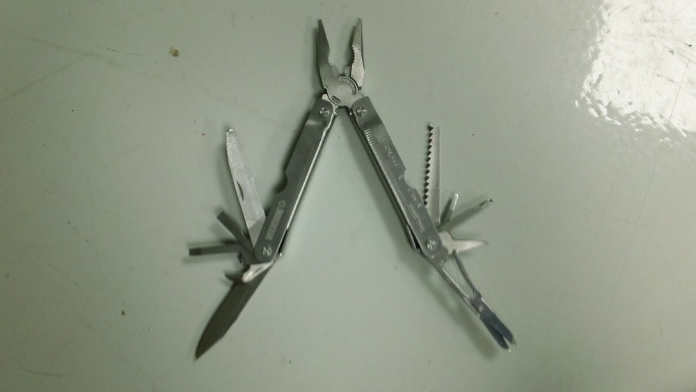 Wolverine 15 Function Multi-Tool Stainless Steel Folding Knife Scissors Ruler