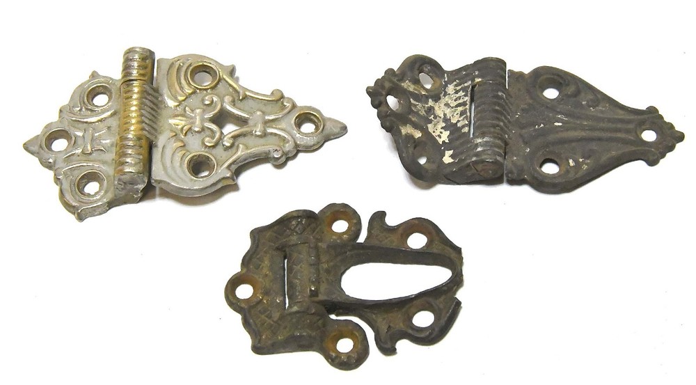 3 DIFFERENT VINTAGE BRASS OFFEST & FLUSH MOUNT ICE BOX REFRIGERATOR HINGES
