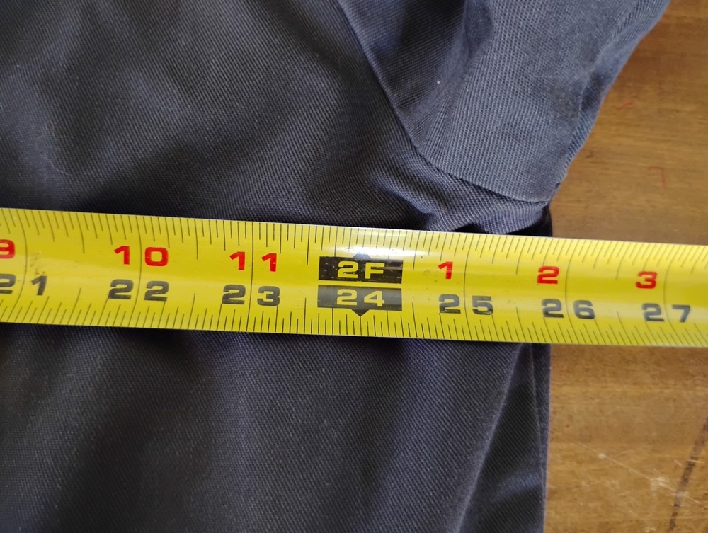 Tires Plus Work Uniform Quilted Jacket Coat Large Gray Full Zip