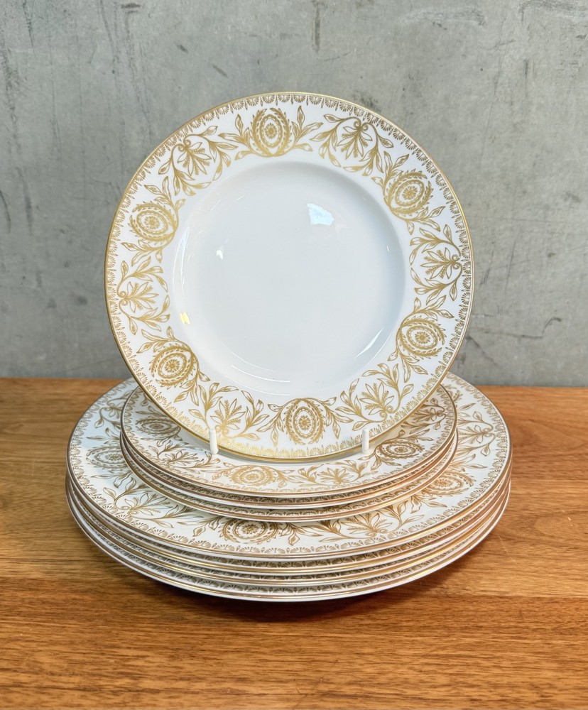 Royal Worcester Bone China POMPADOUR 20 Pc Dinnerware Set
