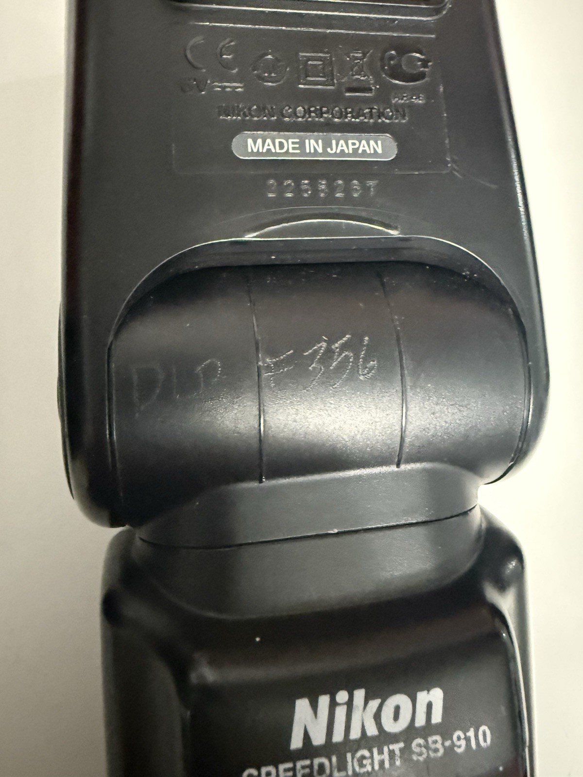 Nikon SB-910 Speedlight Flash for Nikon Digital SLR Cameras Shoe Mount