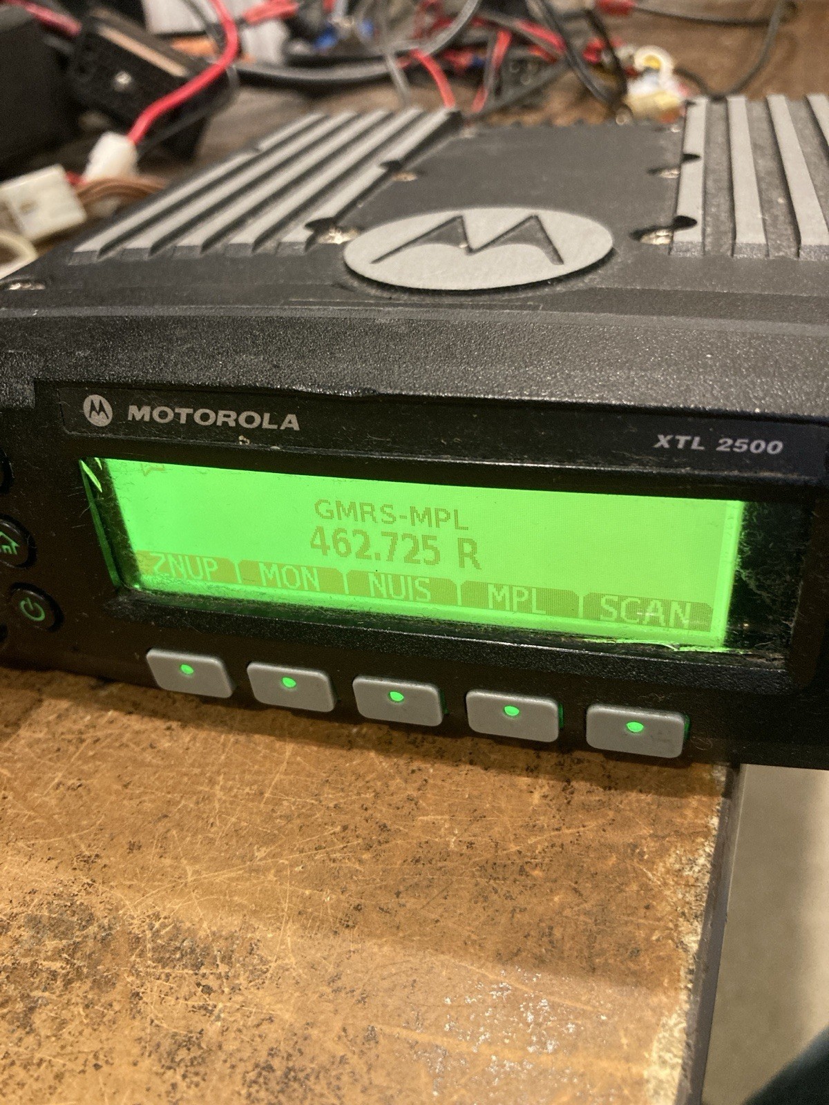 Motorola XTL2500 UHF 450-470 MHZ Transceiver GMRS