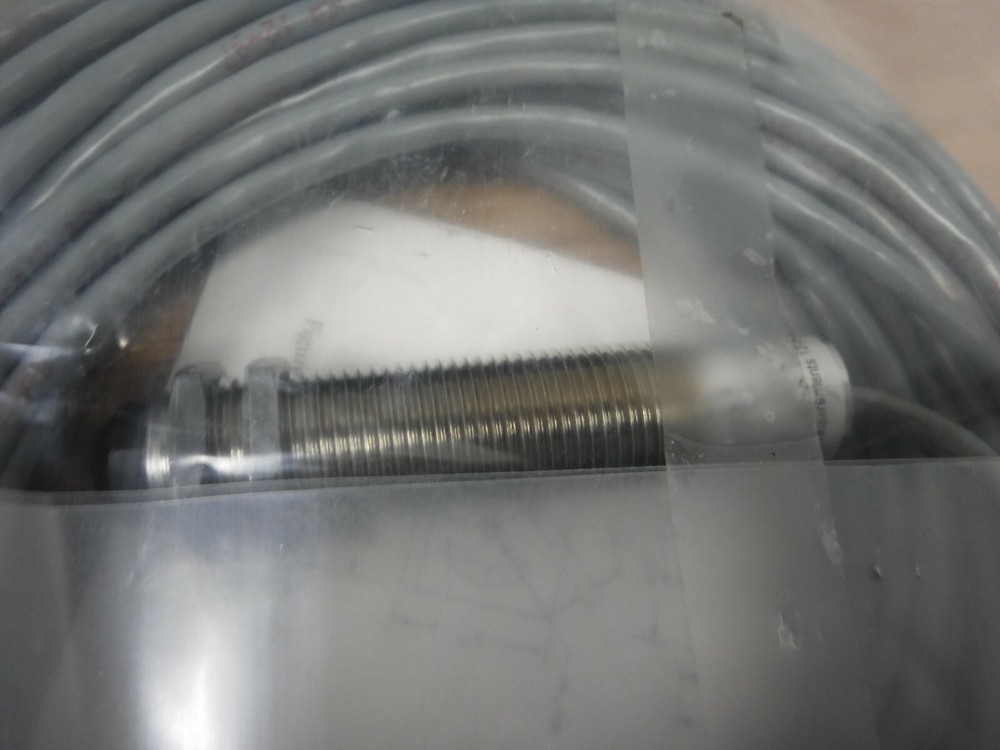 RAYTEK RAYCI3B50L Compact Infrared Temperature Sensor